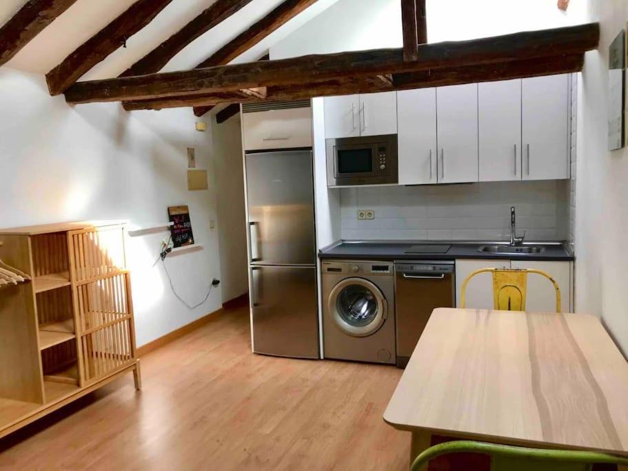 Apartamento Buhardilla En El Madrid De Los Austrias Exterior foto